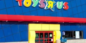 Does Toys R Us Hire Felons?